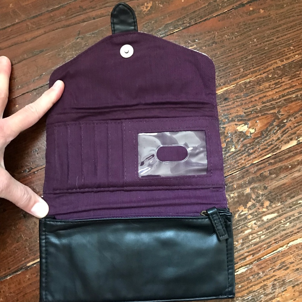 LuLu Wallet - Picture 2 of 4
